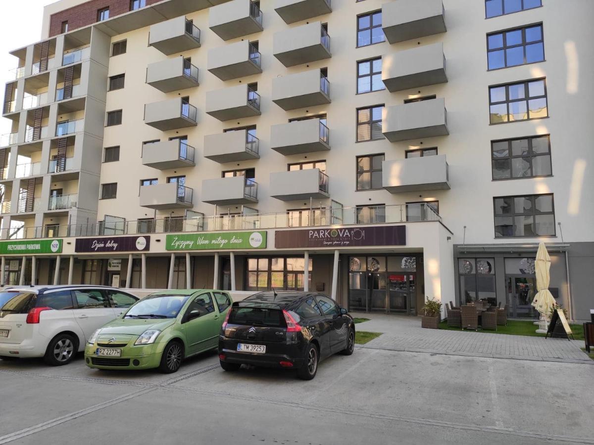 Apartament Parkowy Apartman Rzeszów Kültér fotó
